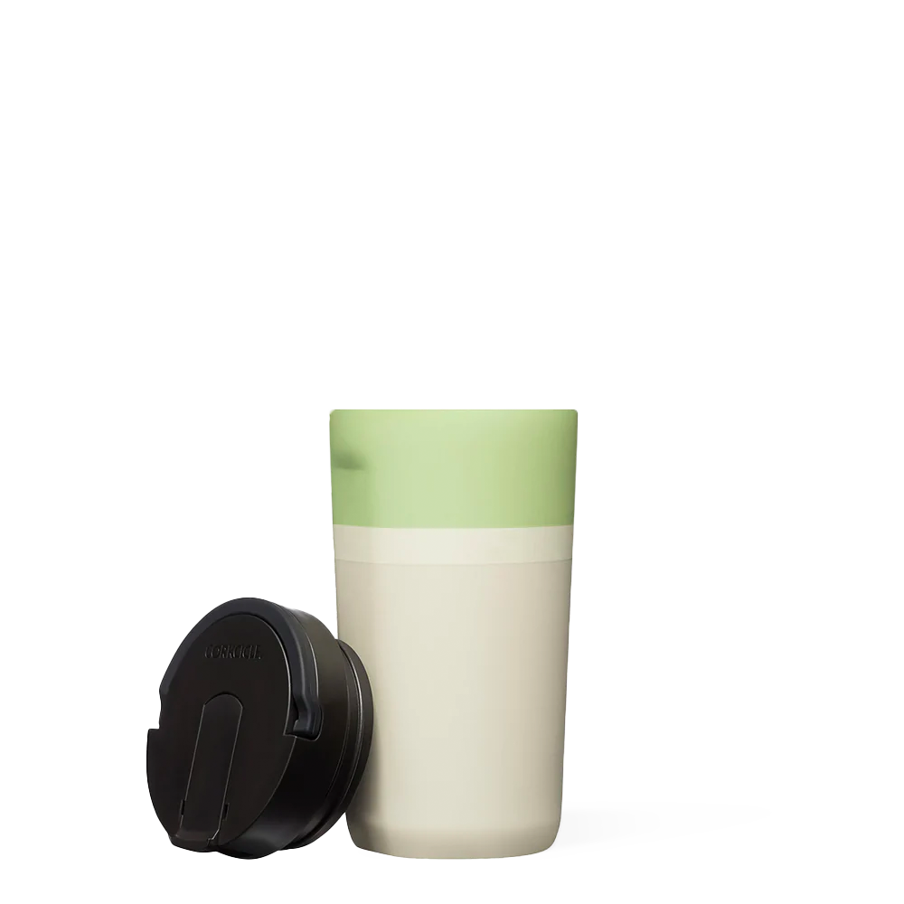 star-warstm-kids-cup-n2 0b29a0bde323--grogu-kids-cup-product-lid-off.png
