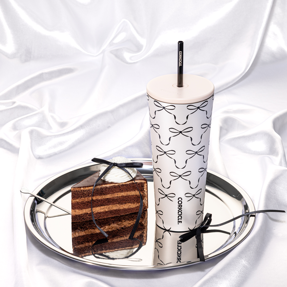 cold-cup-h4 2a98a7269432--2224PBBC-lifestyle.png
