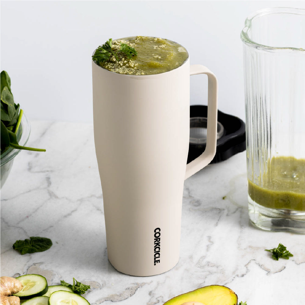 cold-cup-xl-j0 588f4a27c4cf--2230CLT-lifestyle.jpg