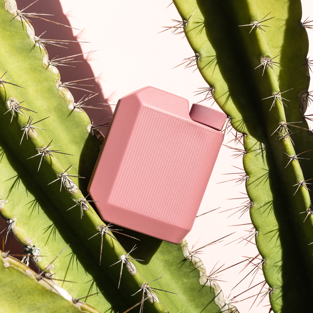 cool-flask-l6 6c7babc2d202--Flask-Lifestyle-7.png